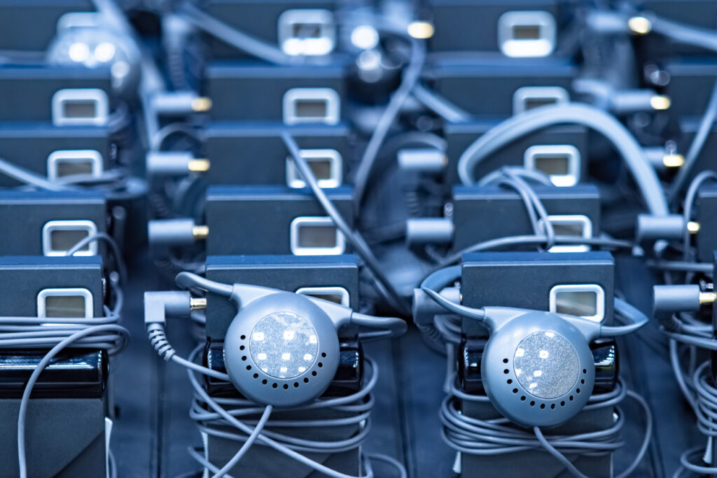 matériel d'interprétation simultanée ou bidule